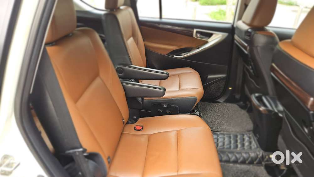 Toyota Innova Crysta 2.8 Zx At, 2016, Diesel