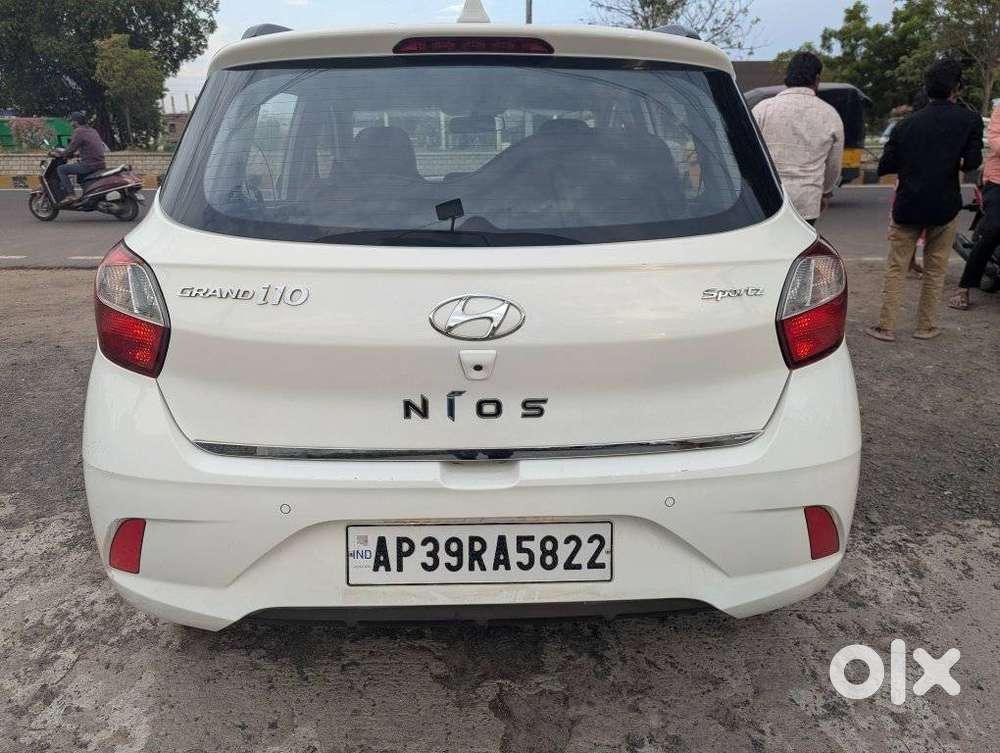 Hyundai Grand I10 Nios Amt Sportz, 2022, Petrol