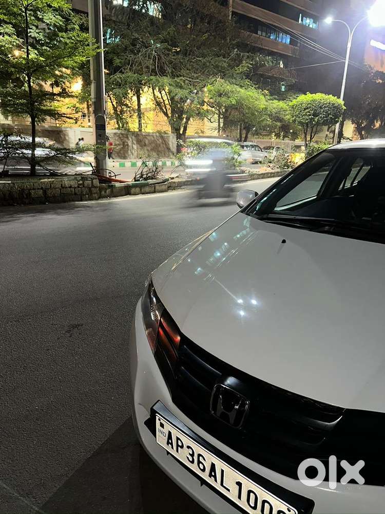 Honda City 2011 Petrol 102000 Km Driven, With Full Showroom Track.