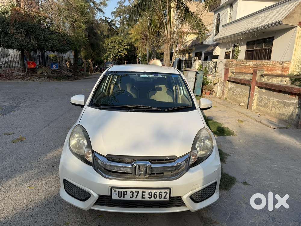 Honda Amaze 2017 Petrol 75000 Km Single Handed Bsf Person Driven