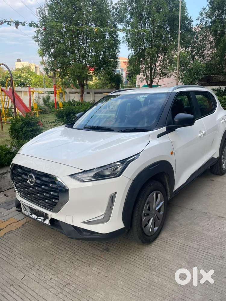 Nissan Petrol Manual 2024