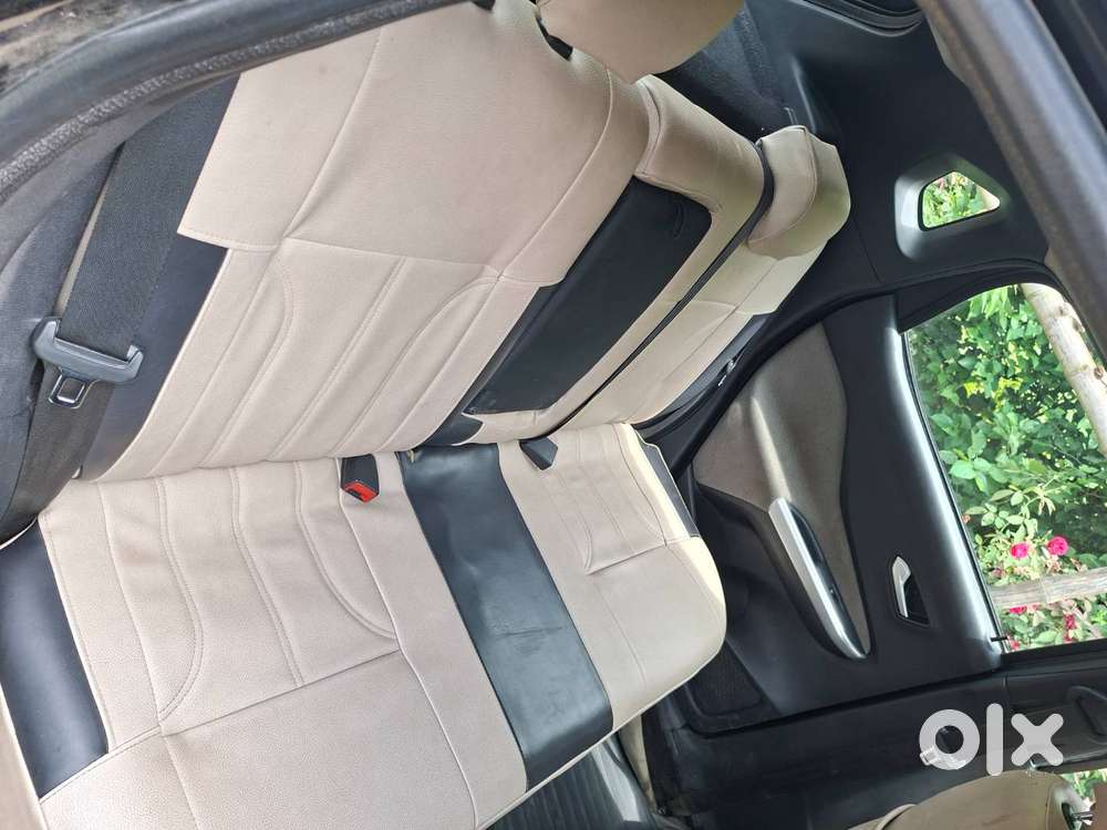 Nissan Magnite Black Xv