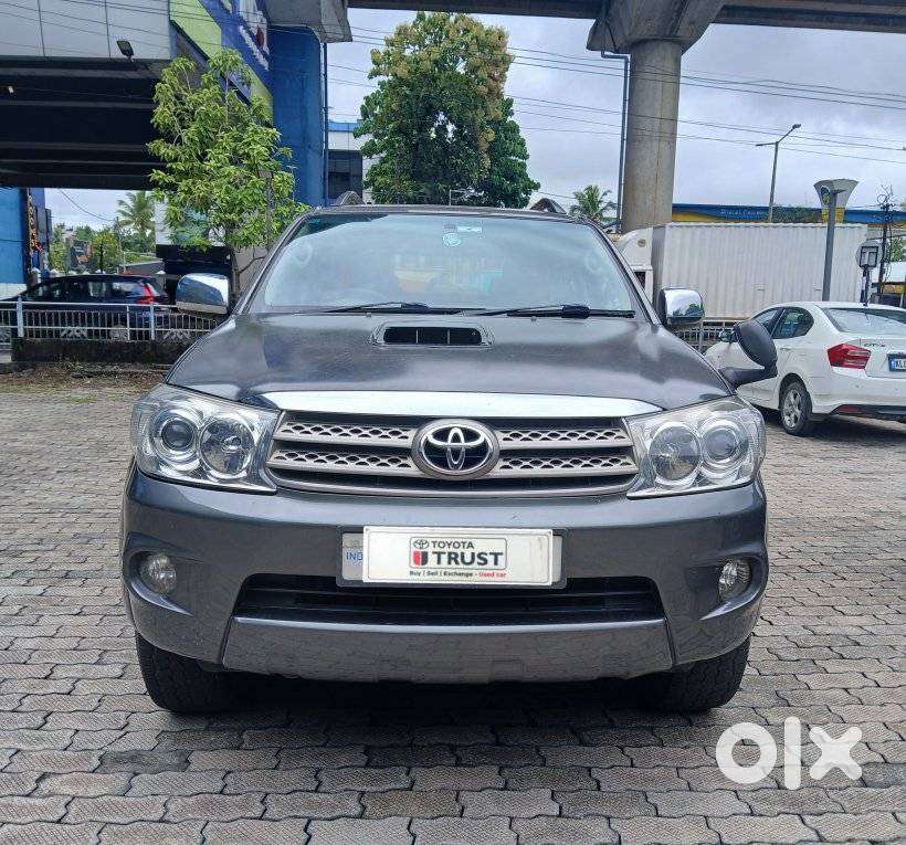 Toyota Fortuner 3.0 4x4 Manual, 2010, Diesel
