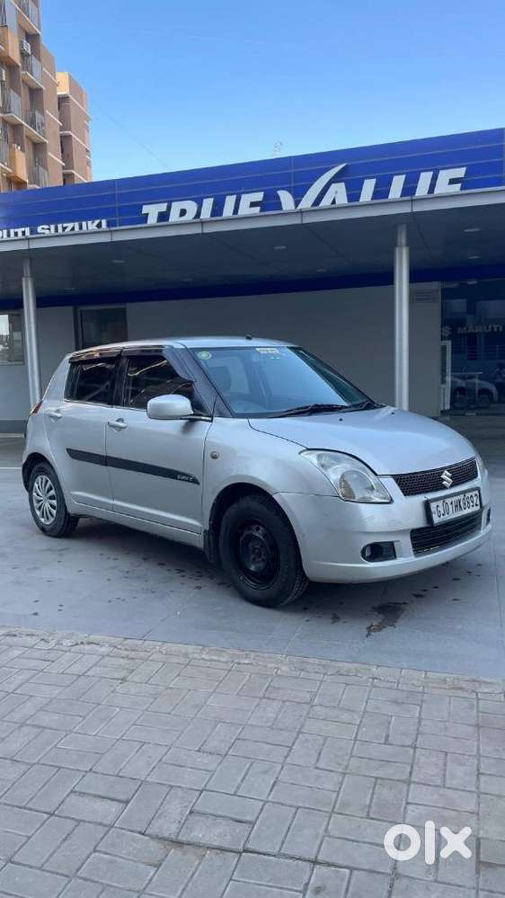 Maruti Suzuki Swift Vxi Optional, 2006, Cng & Hybrids