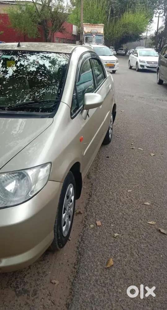 Urgent Sale  Honda City Zx Gxi Cng  Well Maintained  All Documents