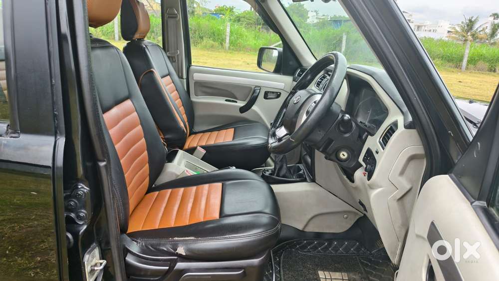 Mahindra Scorpio S10, 2015, Diesel