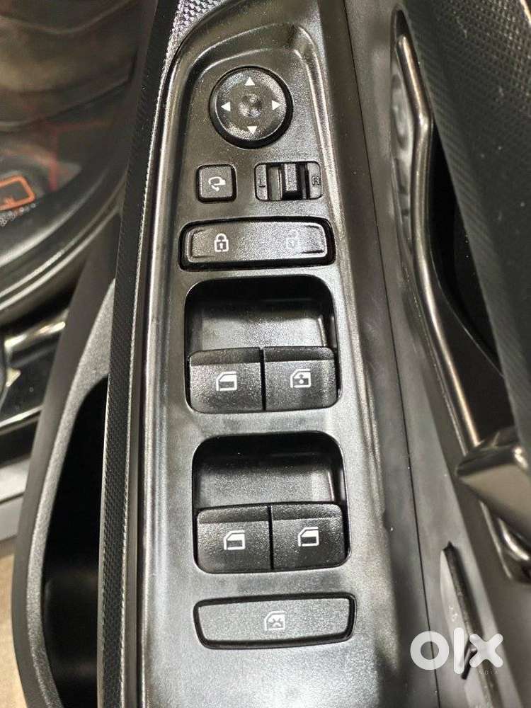 Hyundai Creta 1.5 Mpi Sx Petrol Ivt, 2025, Petrol