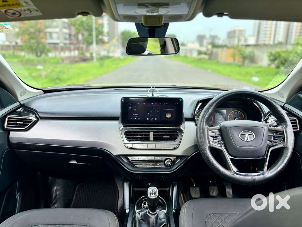 Tata Safari, 2023, Diesel