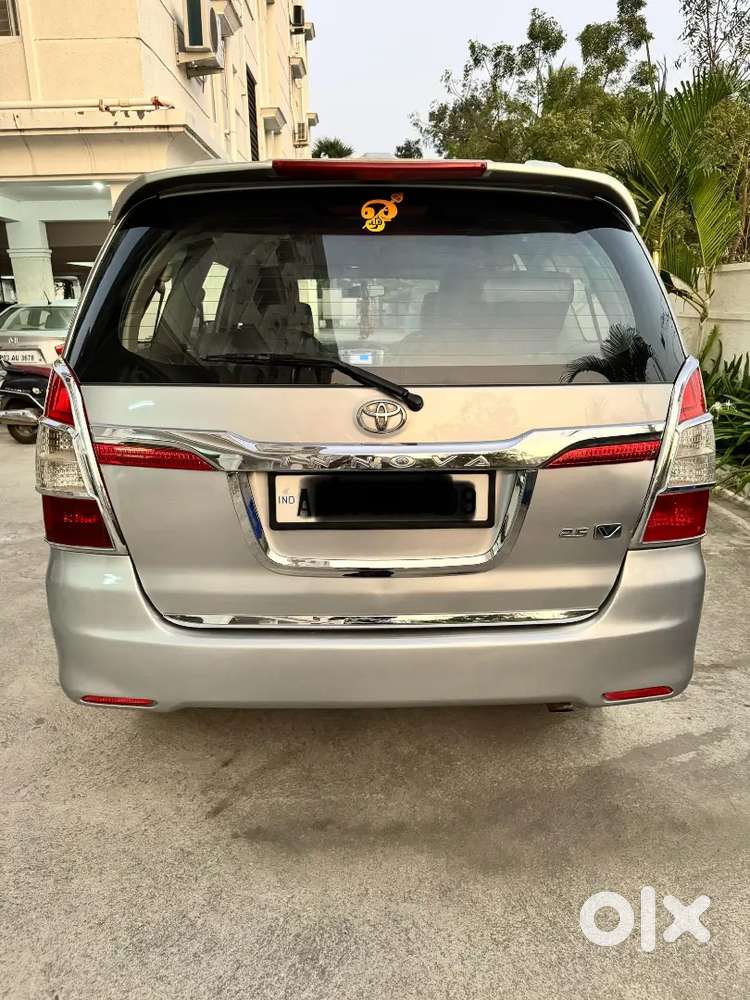 Toyota Innova 2015 Diesel Well Maintained With Show Room Track