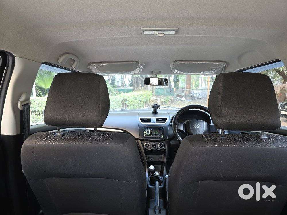 Maruti Suzuki Swift Lxi Optional-o, 2017, Petrol