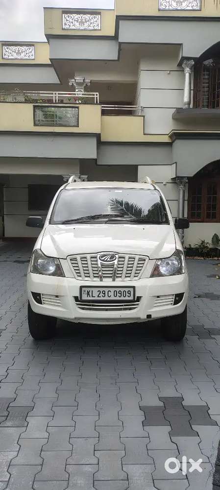 Mahindra Xylo 2010
