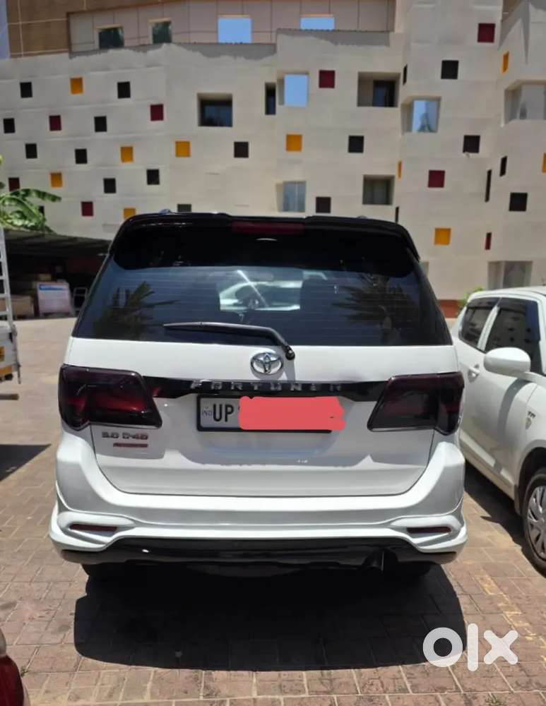 Toyota Fortuner 2013