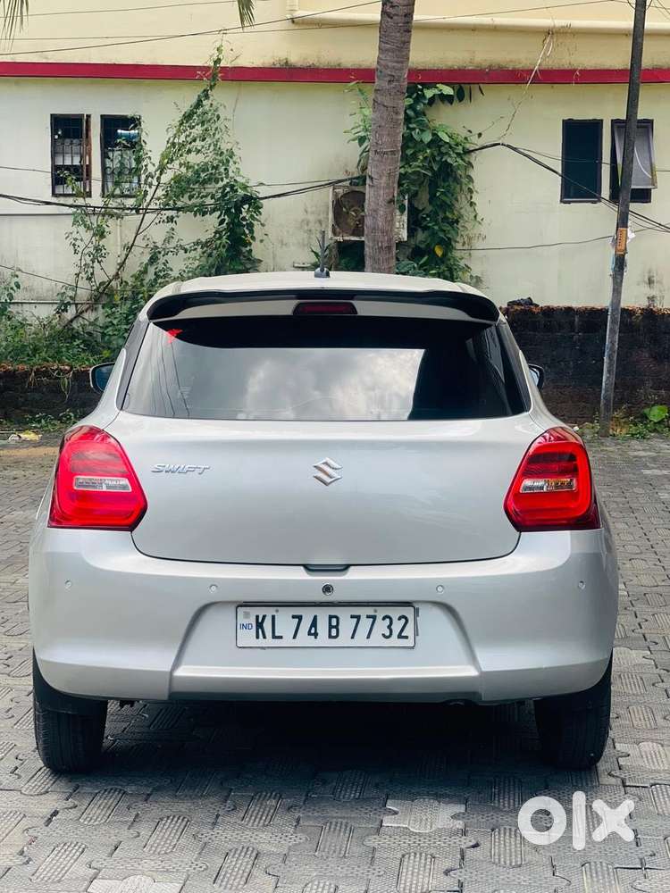 Maruti Suzuki Swift Vxi Optional, 2020, Petrol