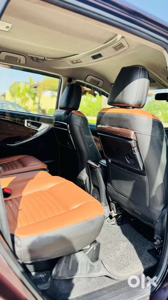 Toyota Innova Crysta 2.8 Zx At 7 Seater, 2019, Diesel