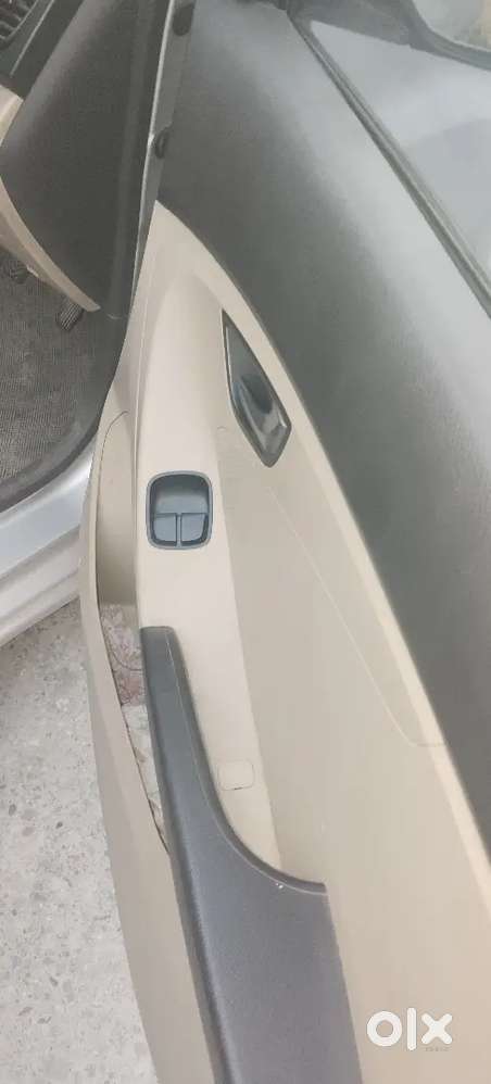 Hyundai Eon Sportz 2012