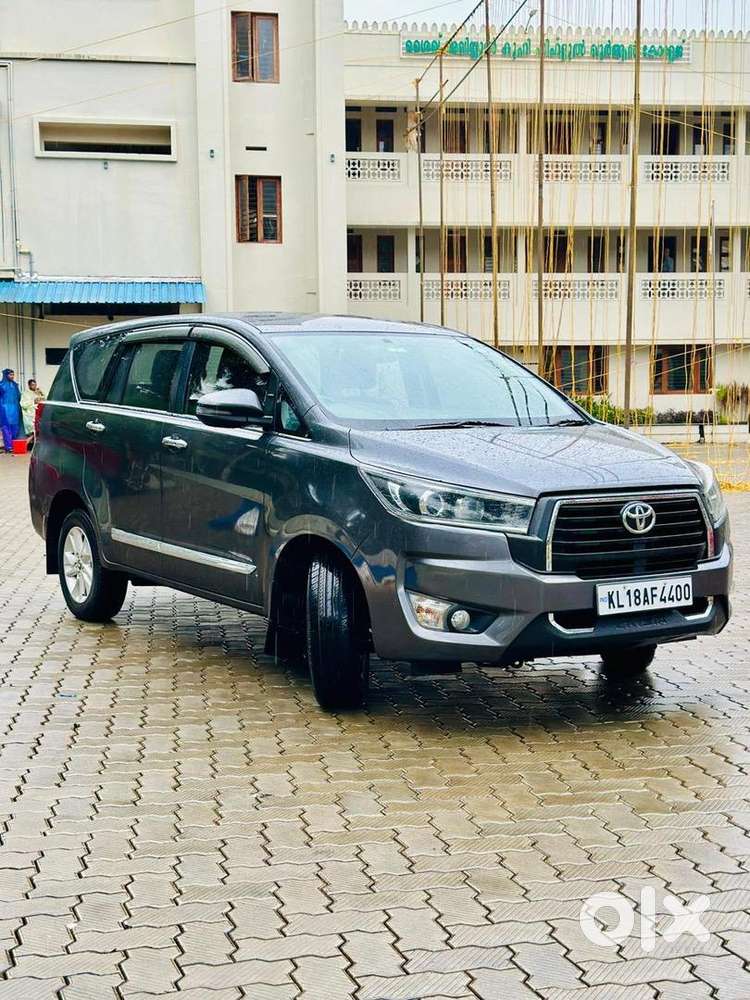 Toyota Innova Crysta