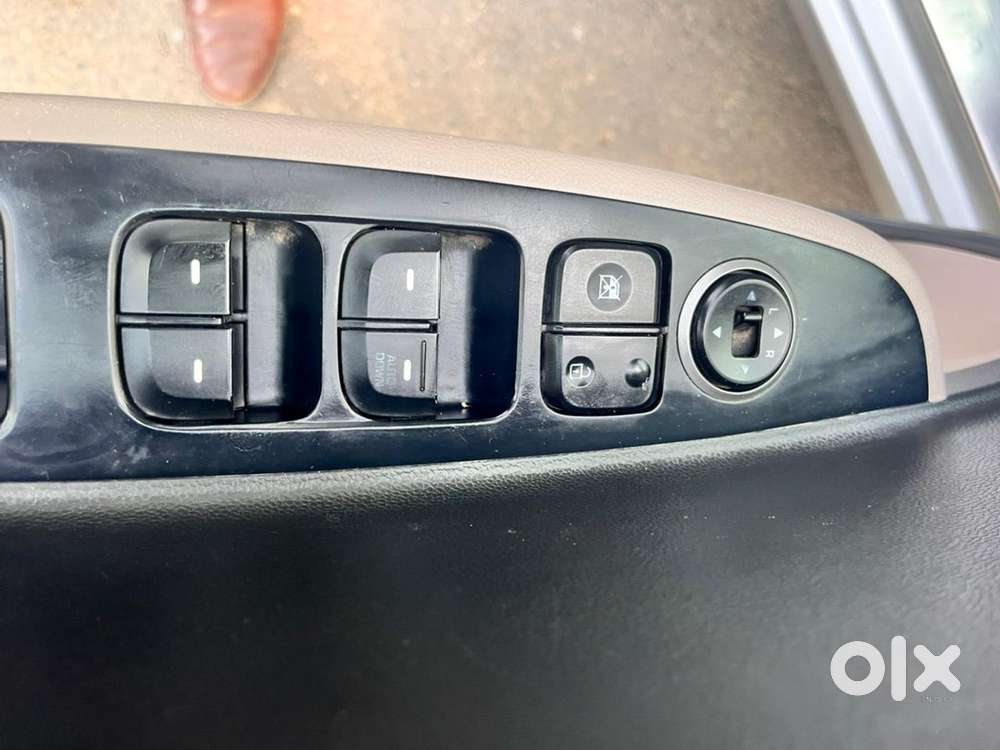 Hyundai Grand I10 Sportz 2017 Petrol