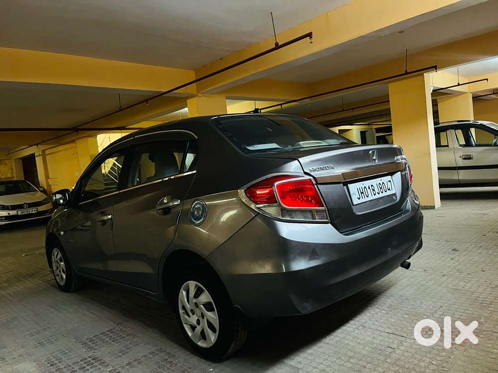 Honda Amaze 2015 Diesel Well Maintained