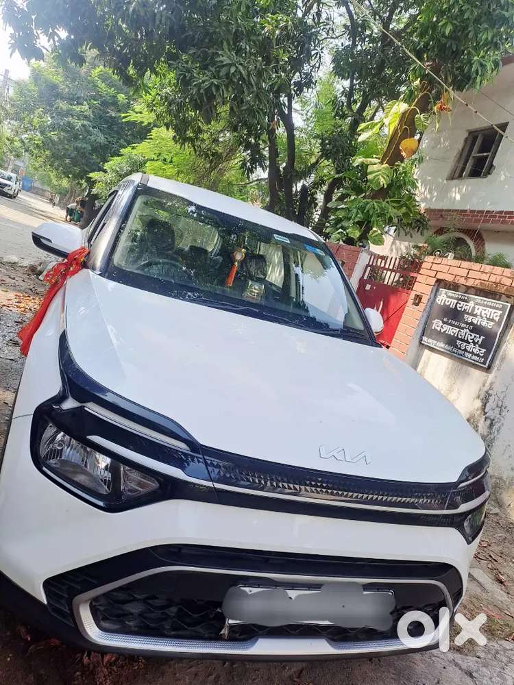 Kia Carens 2025 Petrol 5500 Km Driven