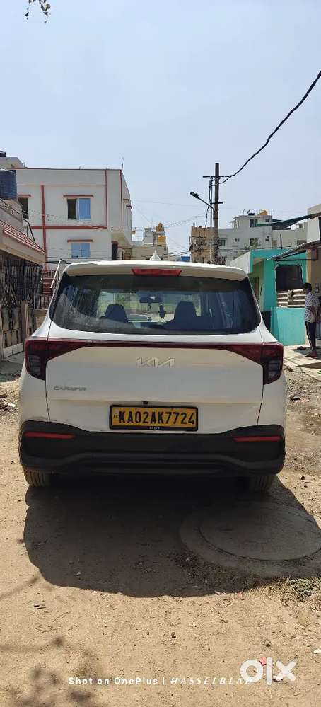 Kia Carens  Premium 2024