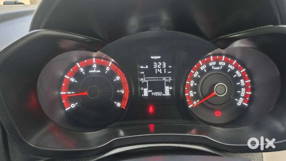 Mahindra Xuv300 W6, 2022, Petrol