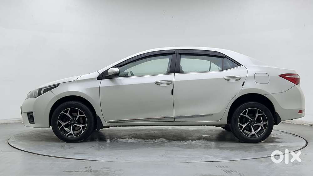 Toyota Corolla Altis 2013-2017 Vl At, 2017, Petrol