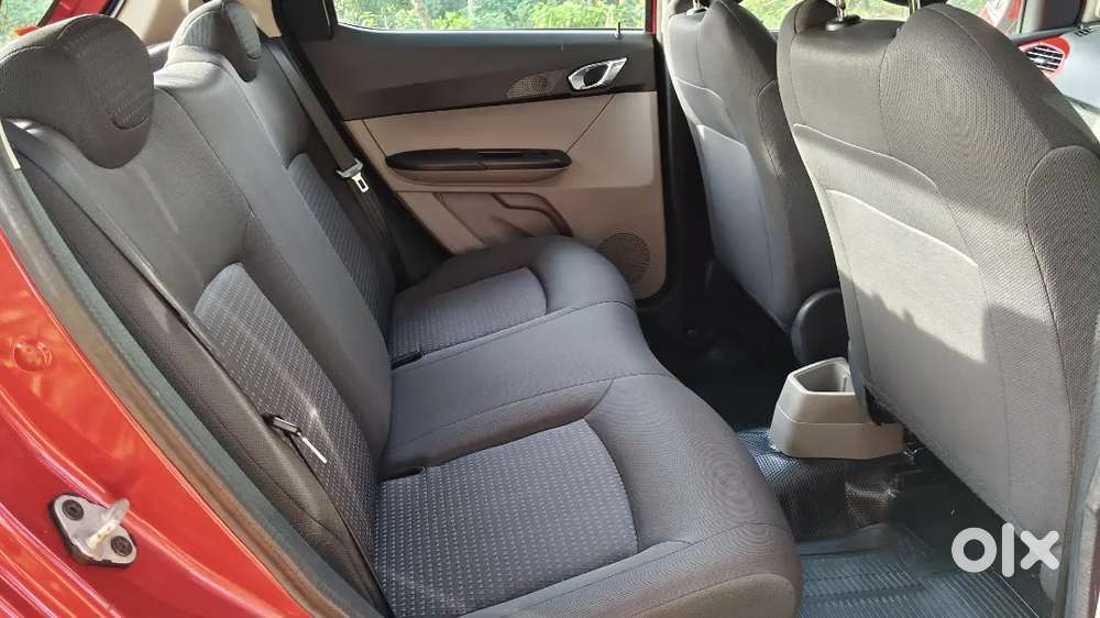 Tata Tiago Xz Plus (top Variant) - 2019 Petrol
