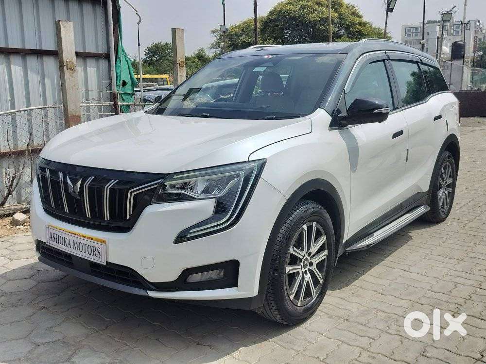 Mahindra Xuv700 2.2 Ax 7 Diesel Mt Luxury Pack Str, 2025, Diesel