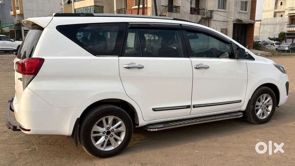 Toyota Innova Crysta 2.4 G Mt 7 Str, 2020, Diesel