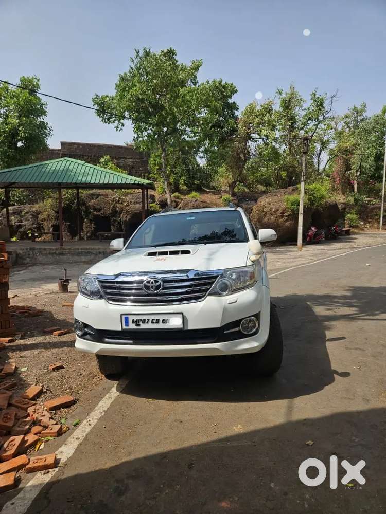 Toyota Fortuner 2013 Diesel 125000 Km Driven
