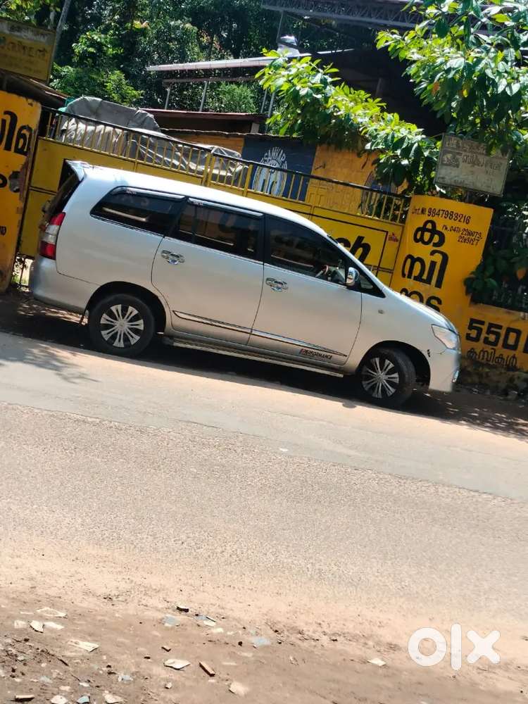 Toyota Innova 2.0 V 2009
