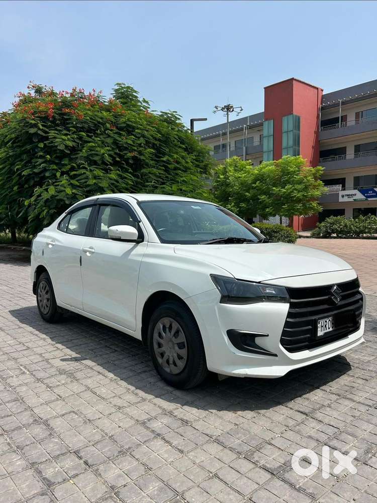 Maruti Suzuki Dzire 1.2 Vxi, 2024, Petrol