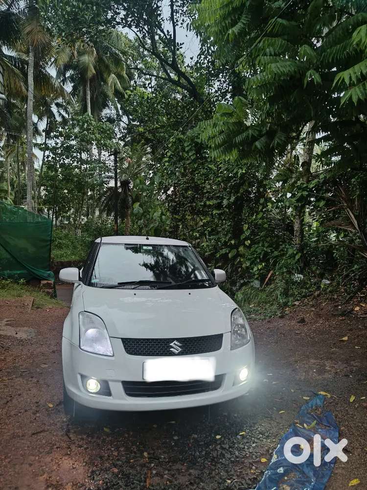 Maruti Suzuki Swift 2010 Diesel 130000 Km Driven