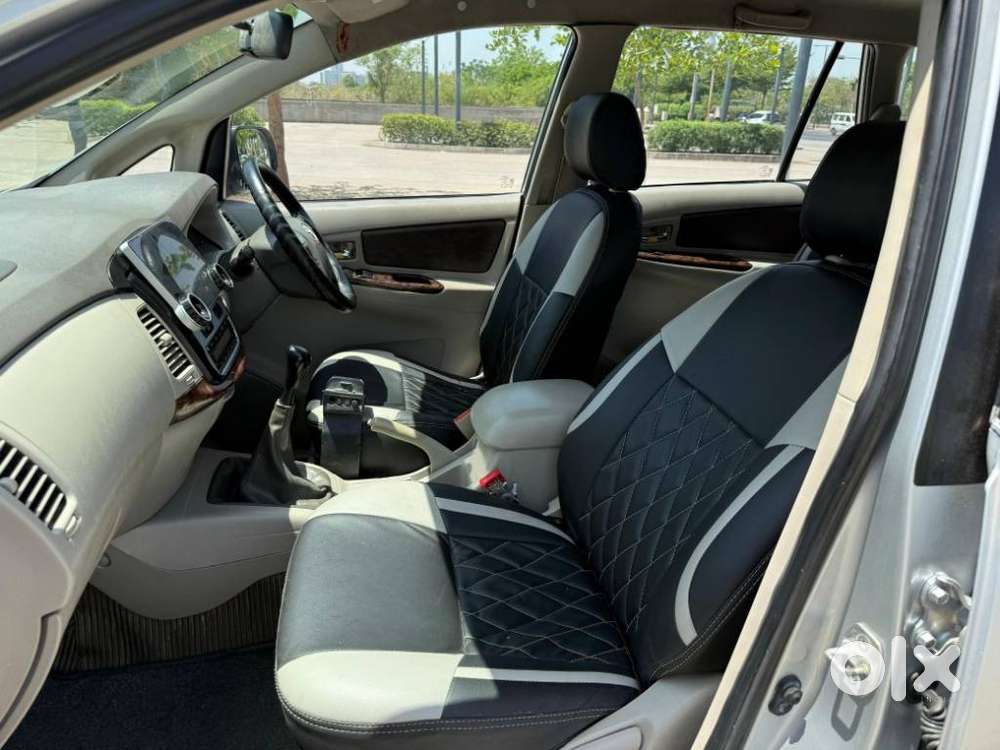 Toyota Innova 2.5 V 7 Str, 2012, Diesel
