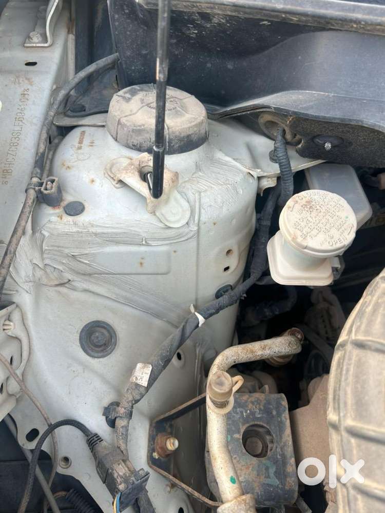 Swift Vxi 2020 Model White Colur Good Condition