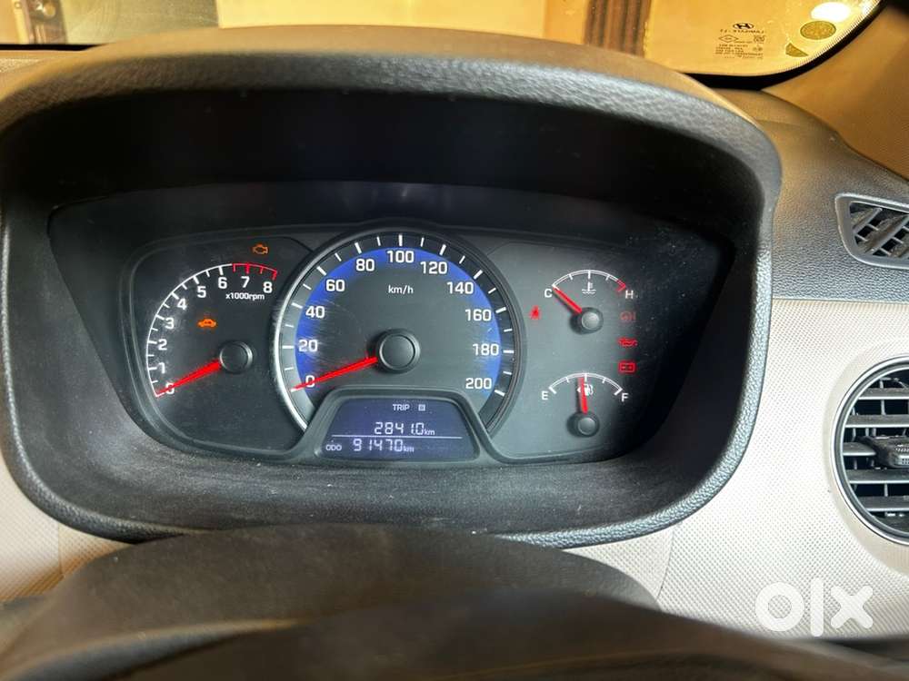 Hyundai Xcent Petrol 2016