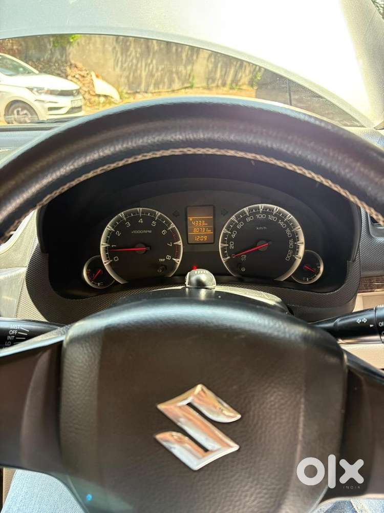 Maruti Suzuki Swift Dzire 2014 Petrol Well Maintained