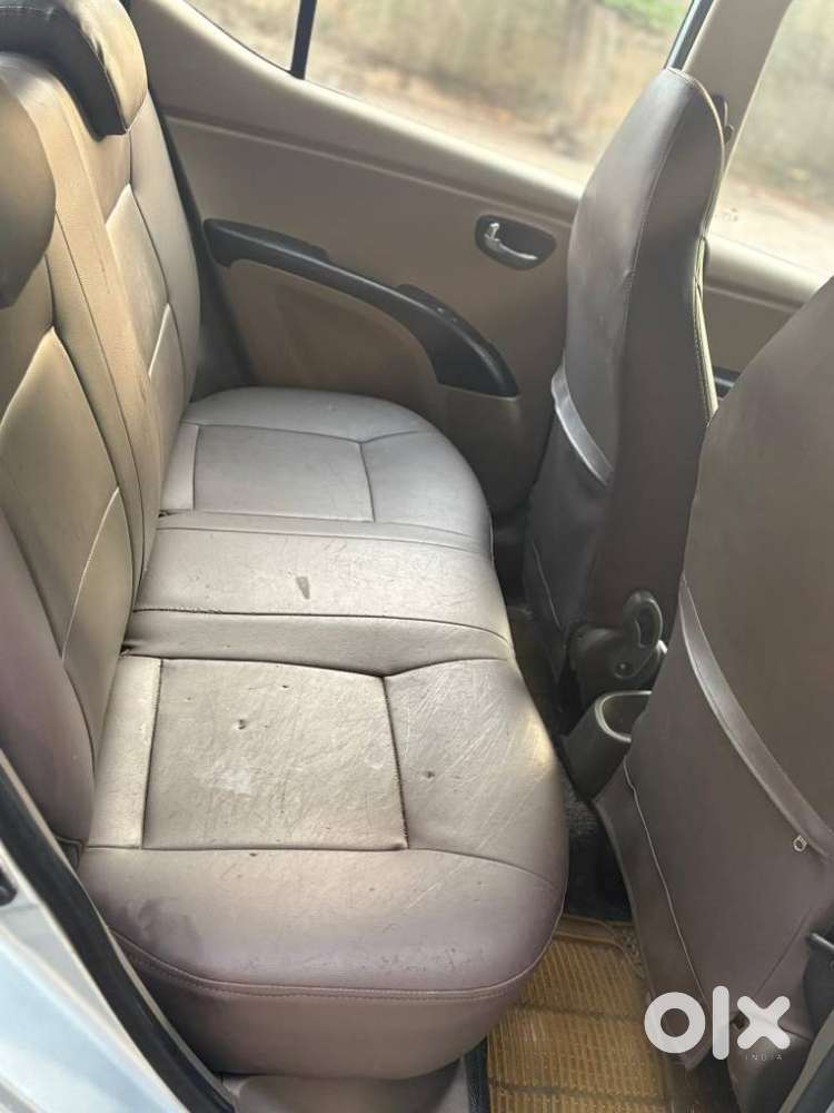 Hyundai I10 Sportz At, 2012, Petrol