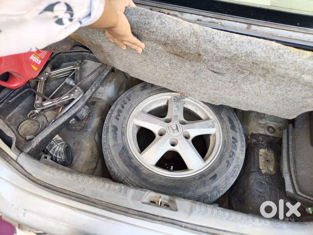 Accord Cng + Petrol 2006