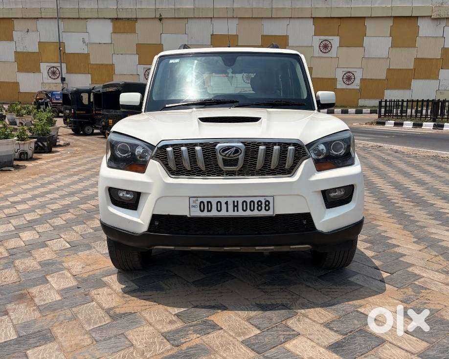 Mahindra Scorpio 1.99 S10, 2015, Diesel