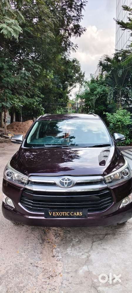 Toyota Innova Crysta 2.8z Automatic, 2016, Diesel