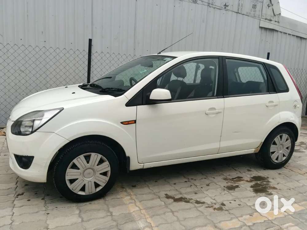 Ford Figo Petrol Lxi, 2011, Petrol