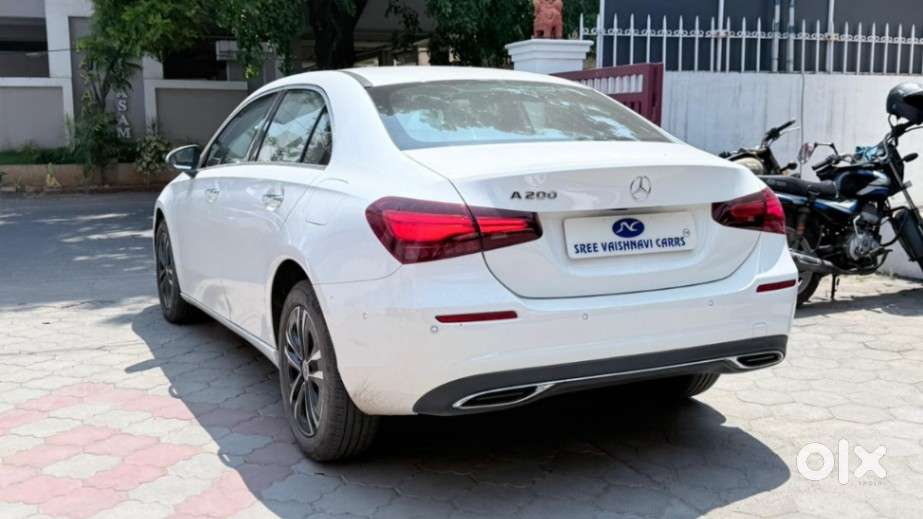 Mercedes-benz A-class Limousine 1.3 A 200, 2023, Petrol