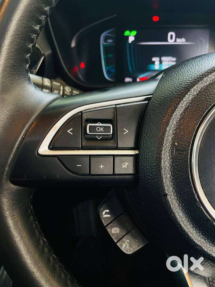 Maruti Suzuki Grand Vitara 1.5 Alpha Plus Intelligent Hybrid Ecvt, 2..