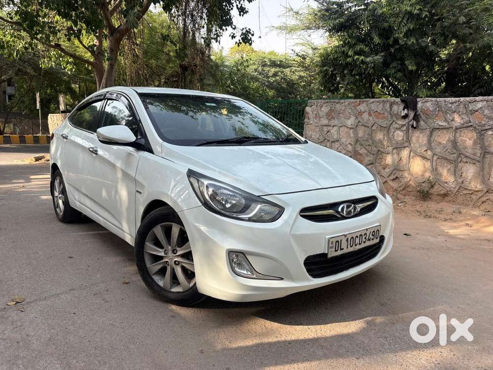 Hyundai Verna Fluidic 1.6 Vtvt Sx, 2012, Petrol