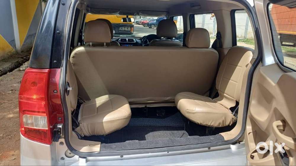 Mahindra Tuv300 T8 Diesel Automatic