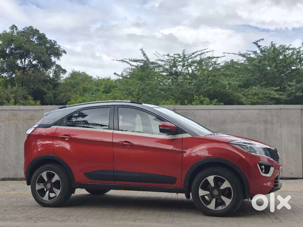 Tata Nexon 1.2 Revotron Xza Plus, 2018, Petrol