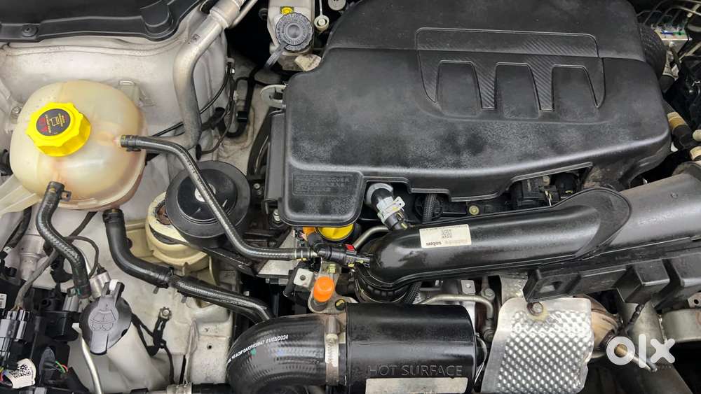 Mahindra Xuv 3xo Ax5l 1.2 Petrol At, 2024, Petrol