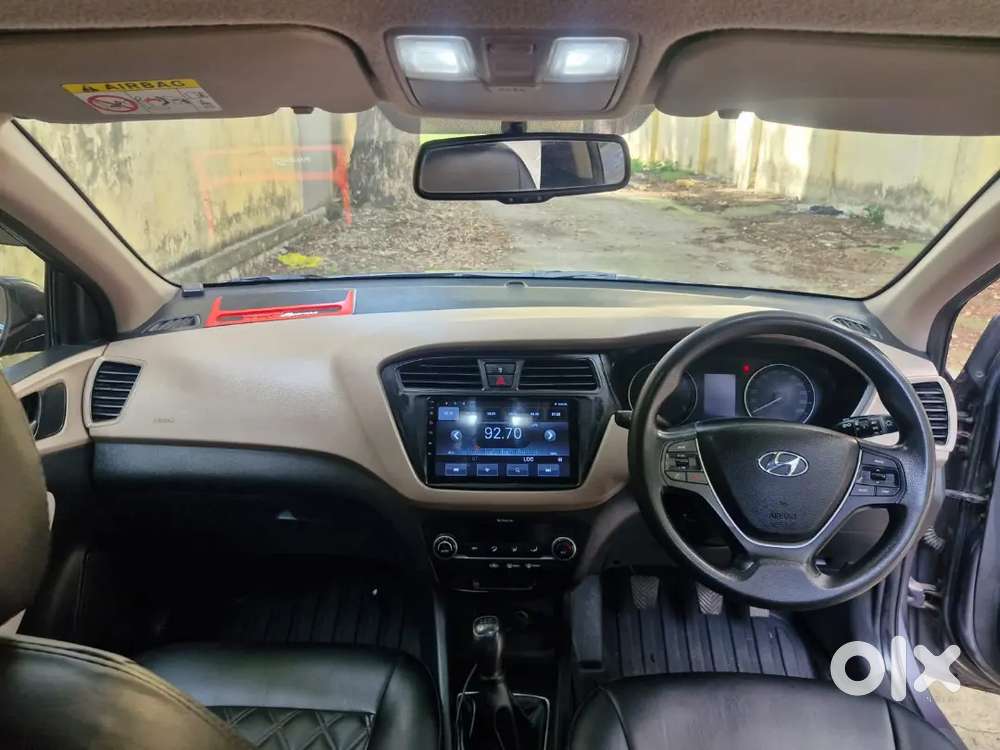 Hyundai New i20 2016 Petrol with amp woofer