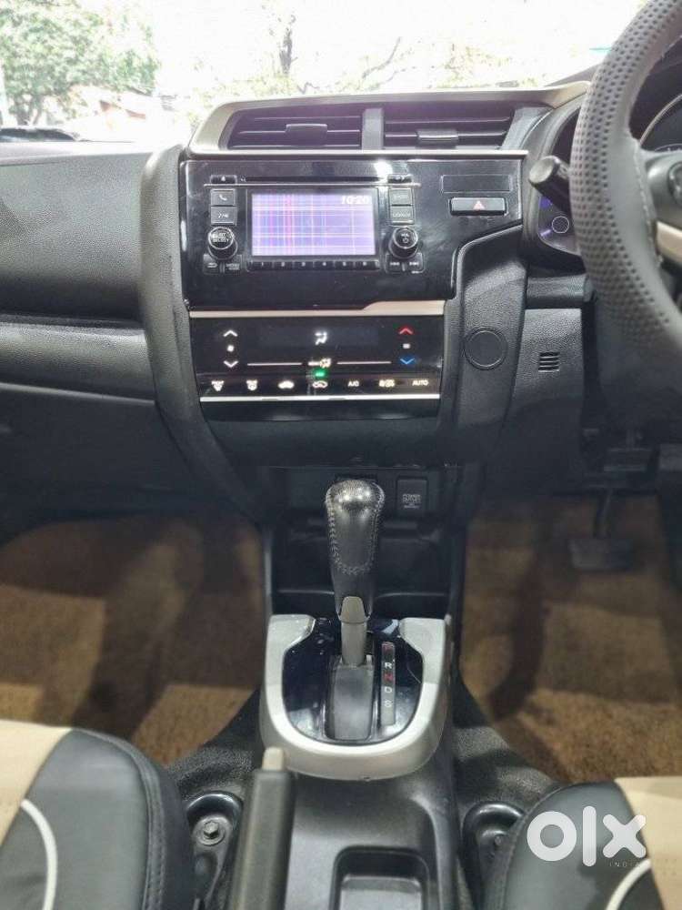 Honda Jazz V Cvt, 2017, Petrol